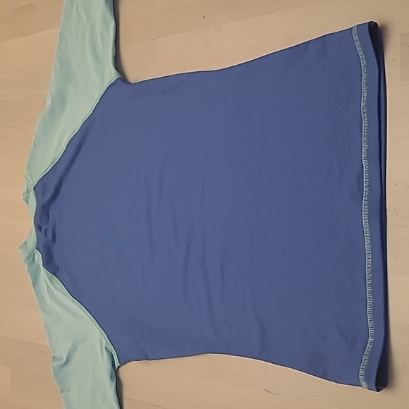 EUC Roxy Rashguard Blue Short Sleeved Top - Picture 7 of 10